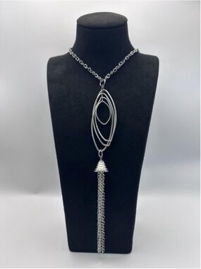Silver Tone Oval Pendant Tassel Fringe Statement Necklace Lobster Clasp 22 In